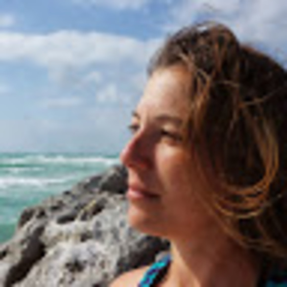 Meet your Posher, Rebecca - Picture 1 of 1